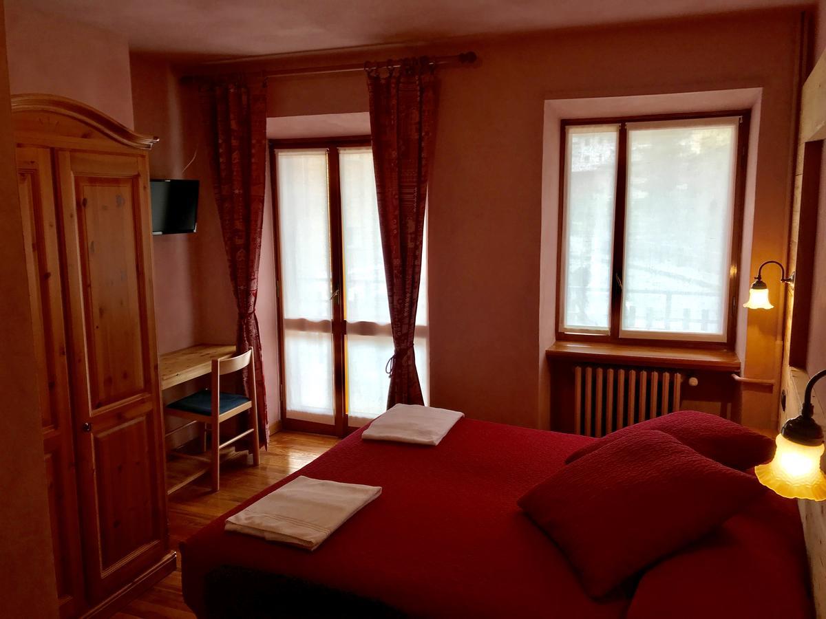 Albergo Club Alpino Crissolo Exterior photo